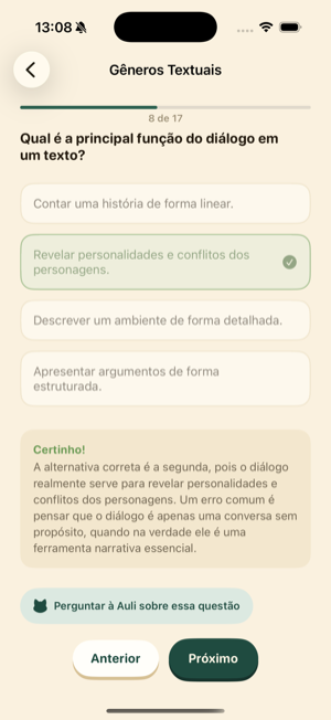 Questão dentro de uma lição do Aulias, com quatro alternativas, a correta marcada em verde, um bloco explicando o porquê e o botão de perguntar à Auli.